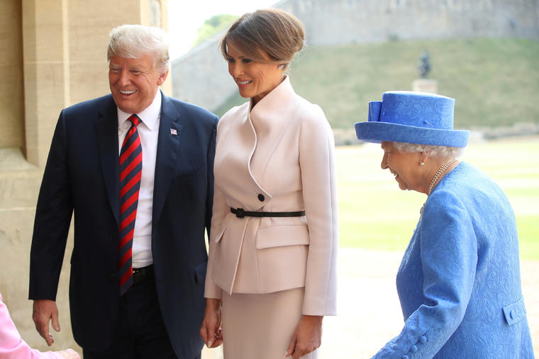 Melanija Tramp na prijemu kod kraljice Elizabete: Prva dama igra na sigurno! (FOTO)