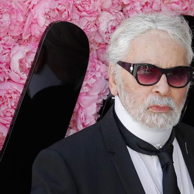 Prefinjenost, elegancija i luksuz: Zavirite u otmenu kuću slavnog modnog dizajnera Karla Lagerfelda! (FOTO)