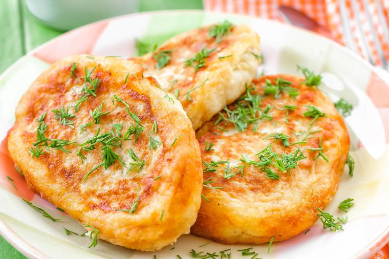 Kroketi od krompira i feta sira: Ukusni zalogajčići kojima niko ne može da odoli! (RECEPT)