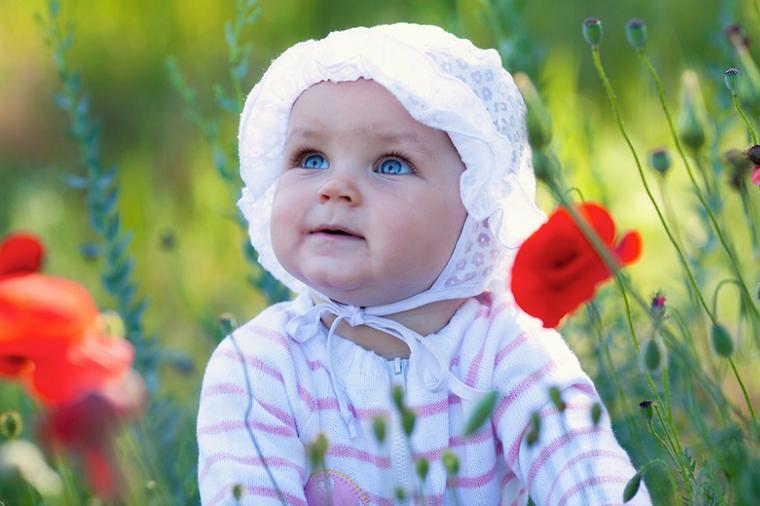 Četvoromesečna beba je hit na Instagramu: Njene transformacije u ove modne ikone će vas oduševiti! (FOTO)