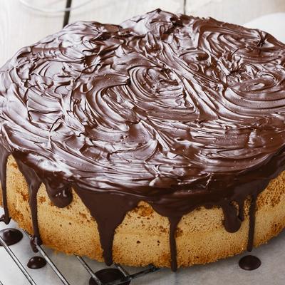 Kolač žedna kaluđerica: Obožavaćete ovaj brzi čokoladni dezert (RECEPT)
