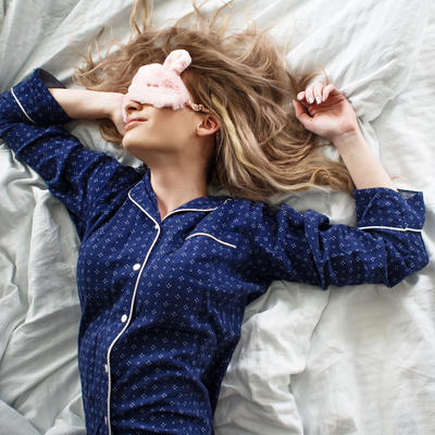 Boli vas celo telo čim oči otvorite? Evo kako treba da spavate da biste se zaista odmorili!