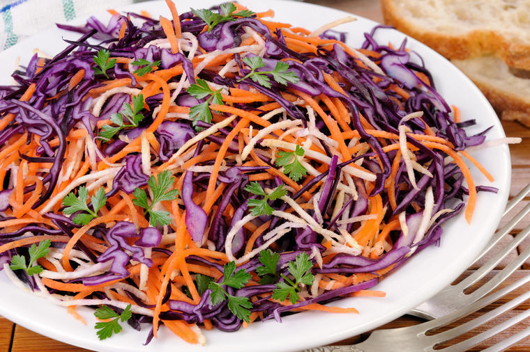 Salata od zaboravljene letnje namirnice: Jednostavan i ukusan recept čini čuda za liniju!