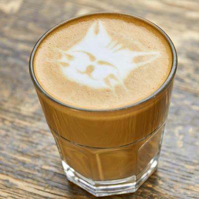 Dekorisanje napitaka je potpuni hit: Neka vaša kafa bude drugačija za samo nekoliko sekundi!