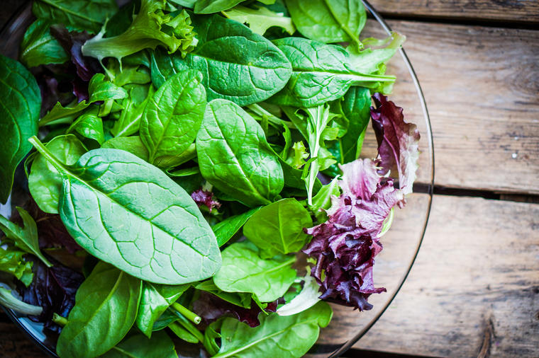 Sačuvajte zeleno lisnato povrće i do 7 dana: Ovako se čuva salata, ali i kućni budžet!