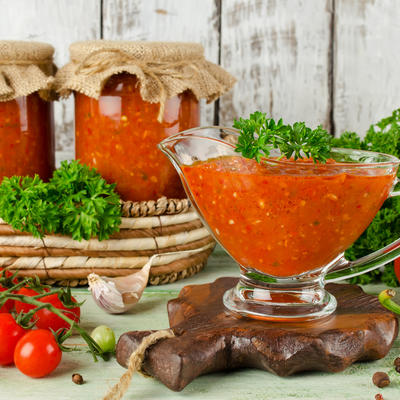 Italijanski paradajz: Zimska salata ili savršen preliv za testeninu! (RECEPT)