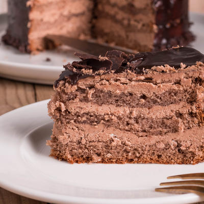 Torta Arabika: Kombinacija ukusa koja će vas raspametiti! (RECEPT)