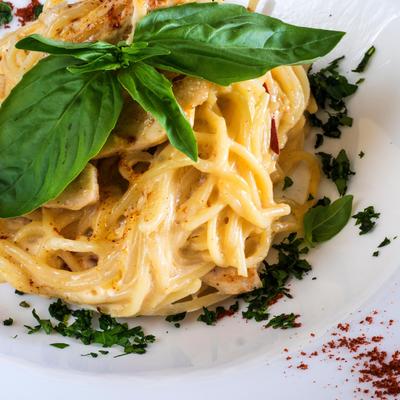 Samo 1 posuda i gotovo jelo za 20 minuta: Ove kremaste špagete će osvojiti vaša srca! (RECEPT)