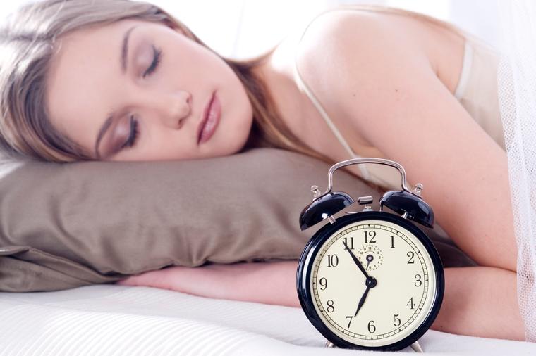 Vodite računa: Možete da dobijete bore tokom spavanja, evo kako da to izbegnete!