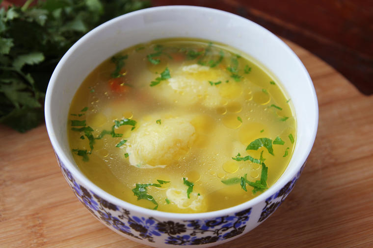 Tajna za najbolje knedle: Najlepši dodatak za domaću supu! (RECEPT)