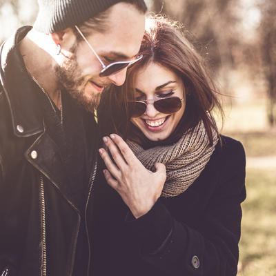 6 suptilnih znakova da ste se partner i vi udaljili: Vreme je da promenite tok svoje veze!