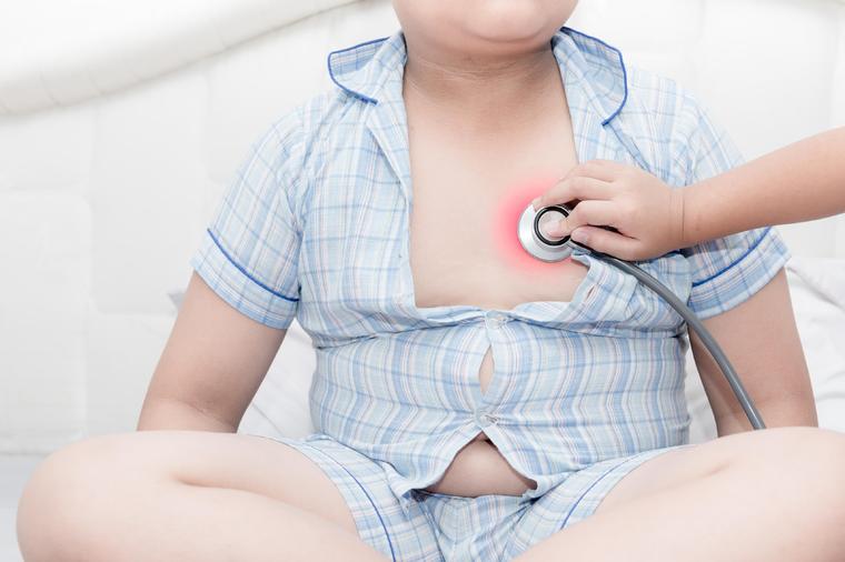 Studija otkrila: Bakterija u izmetu dvogodišnjaka može da predvidi gojaznost do 12 godine!
