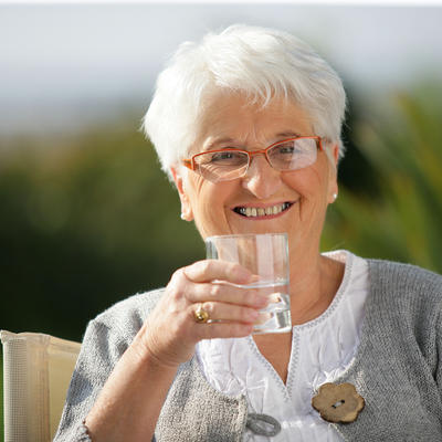 Da bi jetra radila bez ometanja popijte vodu: Stara proverena metoda