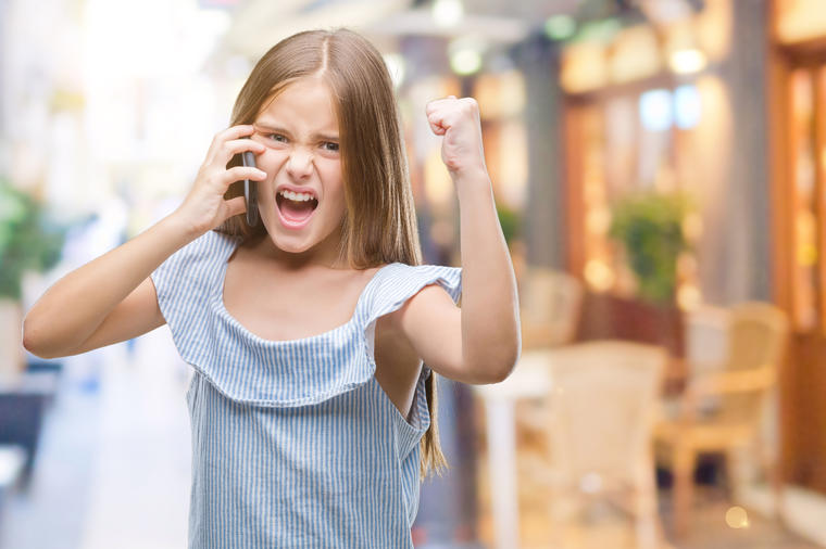 Prepoznajte agresivnost kod dece dok nije kasno: Stručnjaci savetuju kako da im pomognete!