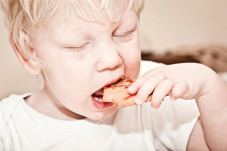 Umor, manjak apetita, loš uspeh u školi: Ovo su rani znakovi anemije kod dece!