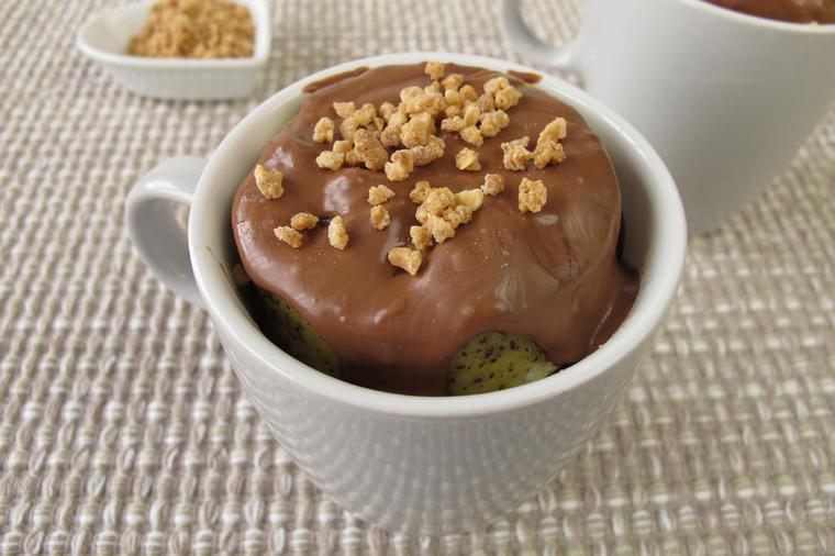 Gotov za samo nekoliko minuta: Ovaj slatkiš od keksa i čokolade će vas oduševiti! (RECEPT)