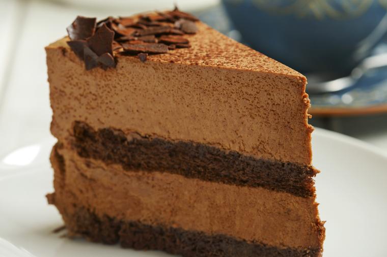 Čokoladna mus torta: Ostavlja bez daha već kod prvog zalogaja! (RECEPT)