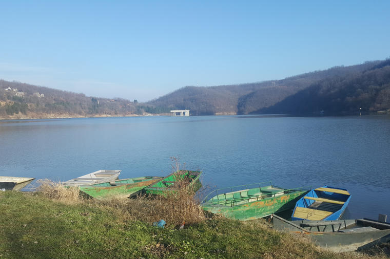 Jezero Ćelije kod Kruševca meštanima tera strah u kosti: Svake godine uzima žrtava koliko čuva grobova! (FOTO)