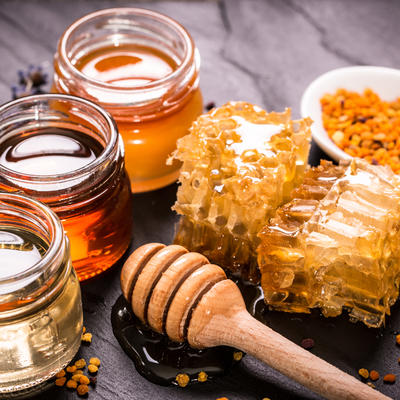 Kašičica dnevno je dovoljna: Ako redovno konzumirate med, ove značajne promene ćete primetiti vrlo brzo!
