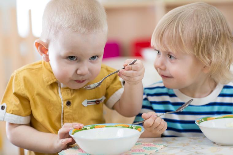SAVET NUTRICIONISTE: Ove namirnice deca nikako ne bi smela često da jedu!