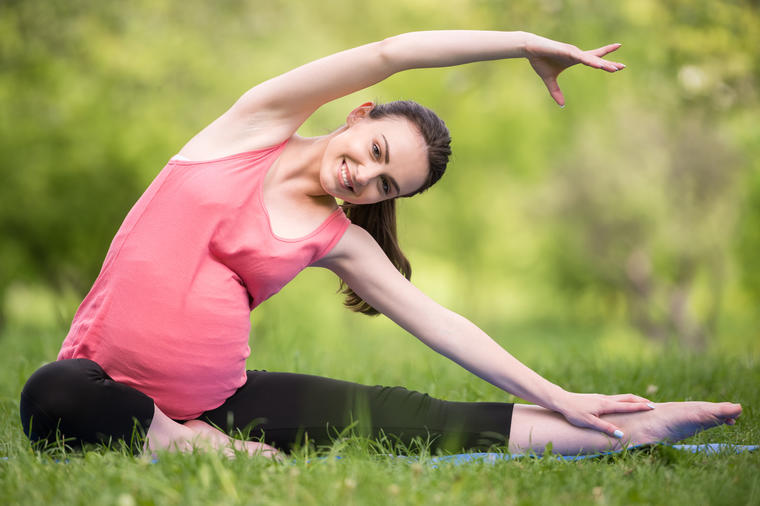 Ginekolog otkriva: Rekreacija u trudnoći smanjuje bolove, ali ove vežbe nikako nemojte raditi!