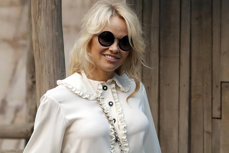 Pamela Anderson o feminizmu: Otišao je predaleko i paralizuje muškarce! (FOTO)