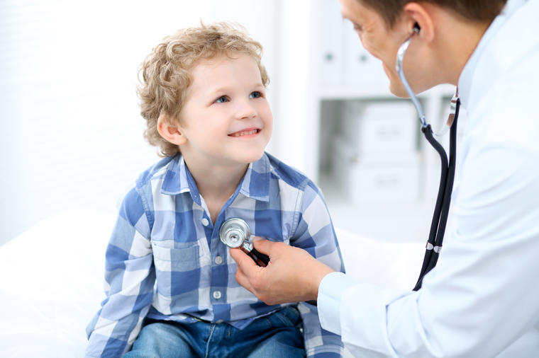 Pedijatar upozorava roditelje: U ovim slučajevima morate dete odmah odvesti u hitnu pomoć!
