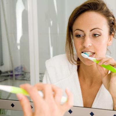 Stomatolozi upozoravaju: Ovu grešku svi pravite kada perete zube!