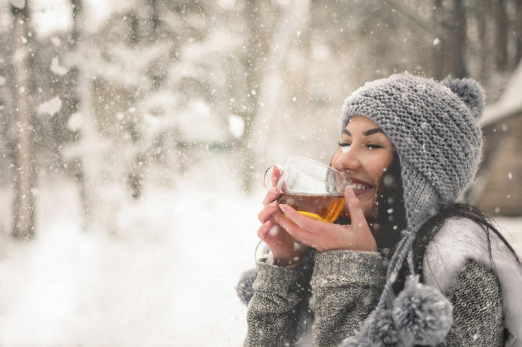 Nadoknadite izgubljenu tečnost: Doktori ukazuju na opasnost dehidracije tokom zime!