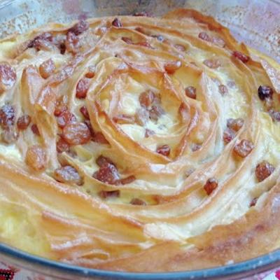 Cvetna vanil pita: Jedinstveni slatki zalogaji! (RECEPT)