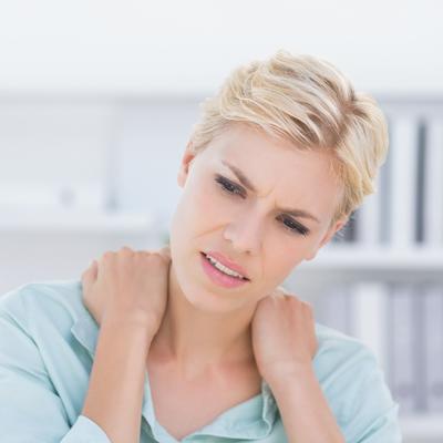 Kažite zbogom bolovima u kičmi, vratu i zglobovima: 6 saveta za najefikasniju kućnu terapiju!