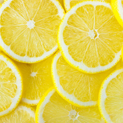 7 situacija u kojima je limun nezamenljiv: Od mučnine i bola u grlu, do dezinfekcije!
