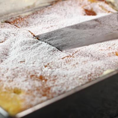Karpatka kolač: Čuveni poljski kremasti desert sa omiljenim voćem! (RECEPT)