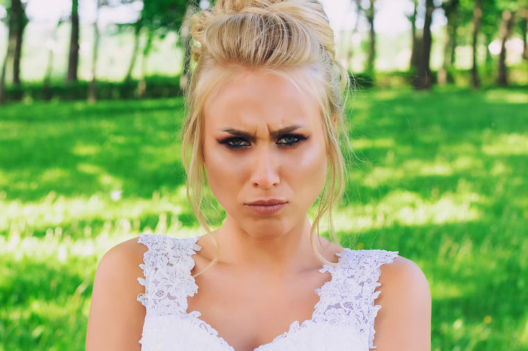 Mlada ljuta kao ris na deverušu: Platila sam venčanje, a ne trudničke fotografije!