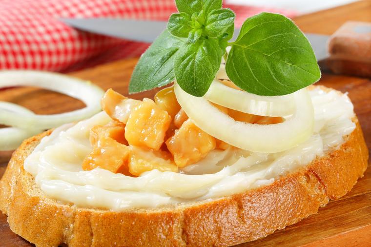 4 namirnice koje čuvaju srce i pluća: Namažite svinjsku mast na hleb i ne brinite za zdravlje!