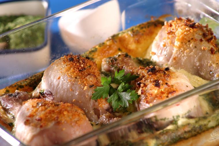 Piletina u sosu u novom ruhu: Gotova za pola sata, aromatična i ukusna! (RECEPT)