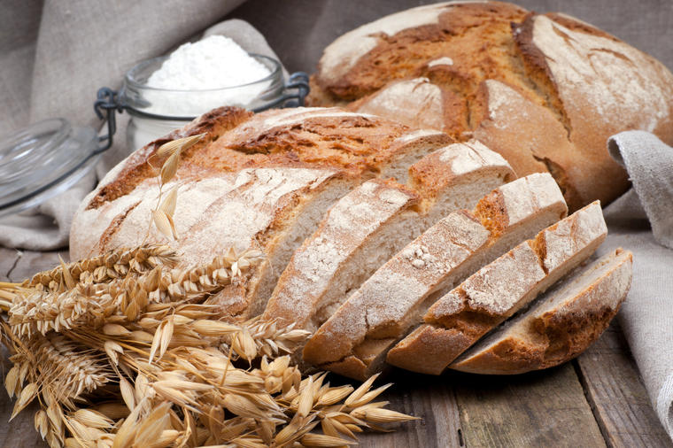 Domaći hleb od pirovog brašna: Jedinstven ukus koji mami na zalogaje! (RECEPT)