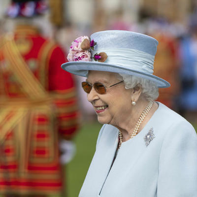 Prvo zvanično pojavljivanje kraljice Elizabete nakon Megzita: Hari i Megan šokirali javnost, a ona ni da trepne! (FOTO)