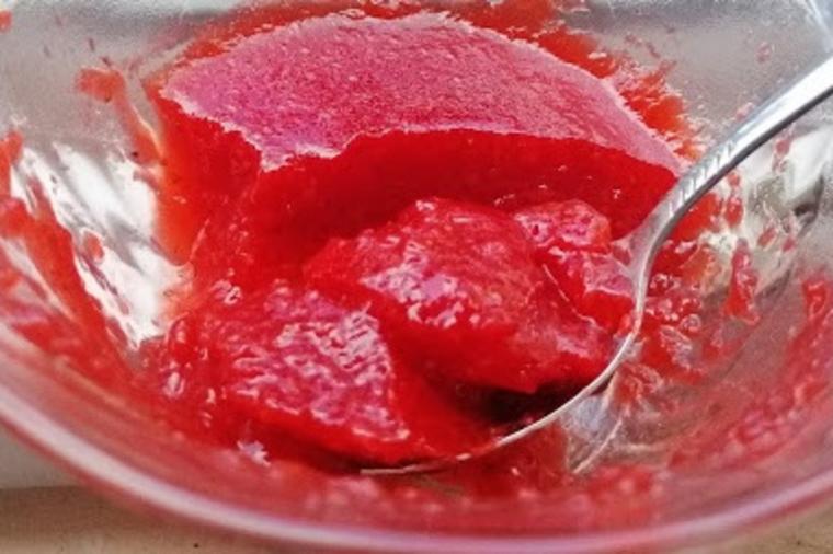 Gusti džem od jagoda s medom: Pravi se od samo tri sastojka! (RECEPT)