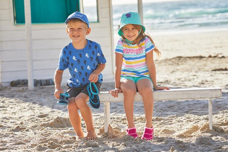 Obucite dete od glave do pete: Gde pronaći letnju modernu, kvalitetnu odeću po niskim cenama?