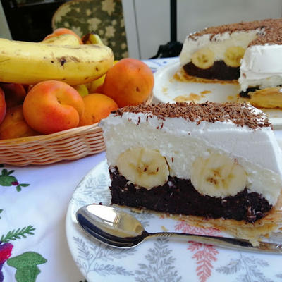 Bakin voćni tart sa bananama: Osvežavajući ukus koji se ne zaboravlja! (RECEPT, VIDEO)