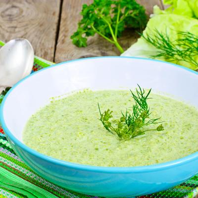 Zelena supa po receptu čuvenog kuvara: Samo 3 sastojka, a ukus je očaravajući! (RECEPT)