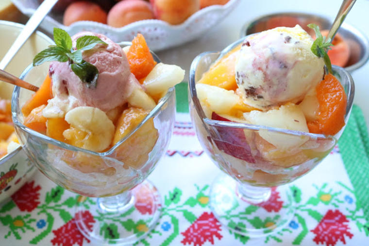 Bakina sladoled voćna salata: Letnje osveženje koje ćete pamtiti! (RECEPT, VIDEO)