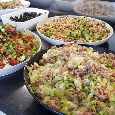 Salata od svežeg kupusa: 5 recepata uz koje vam glavno jelo i ne treba! (FOTO)
