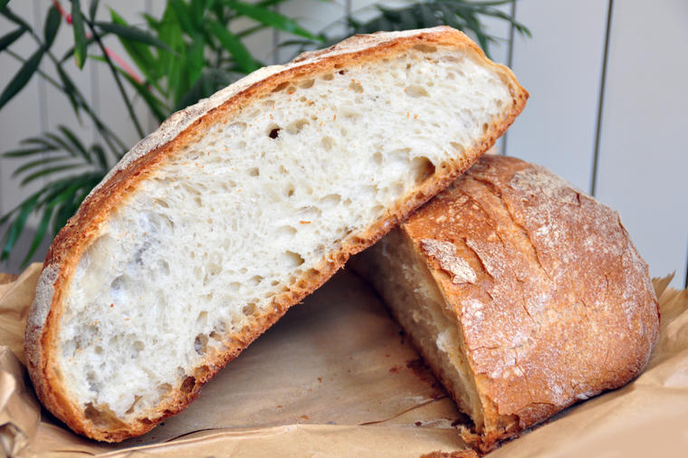 Savršen brzinski domaći hleb: Mekano i izdašno testo koje ćete obožavati! (RECEPT)