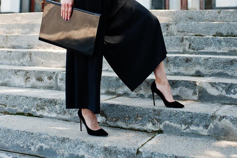 Letnja modna pravila za žene sa oblinama: Formula odevanja koja će vas učiniti ikonom stila! (FOTO)