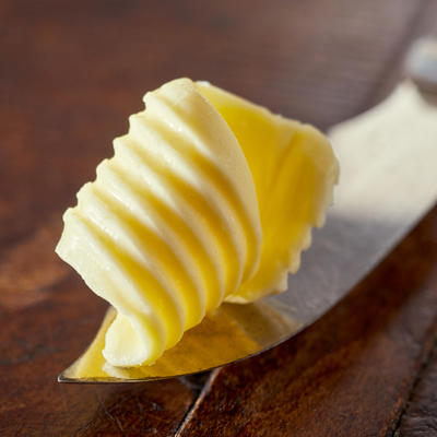 90 % ljudi umesto putera koristi margarin: Kada treba korstiti margarin za mazanje, a kada onaj za kolače - razlika je ogromna!