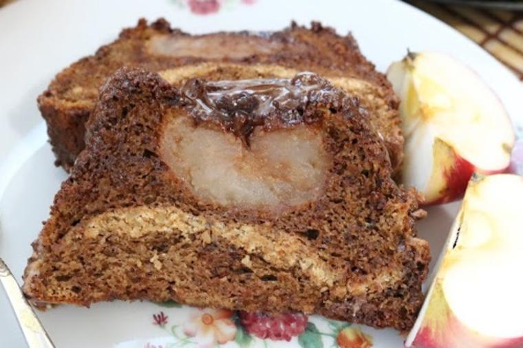 Jabuke, griz, čokolada: Recept za savršen brz kolač!