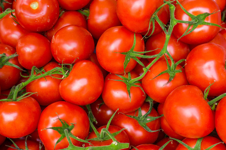 Niko ne zna da ove simptome izaziva paradajz: Ovi ljudi uopšte ne bi smeli da ga jedu!