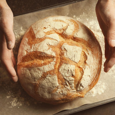 Kafanska pogača: Recept po kojem ćete stalno mesiti hleb